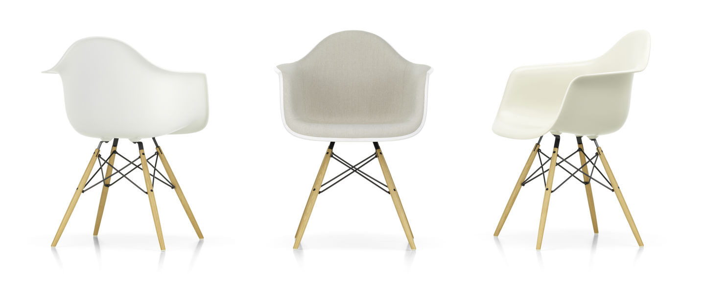 Eames Plastic Armchair DAW